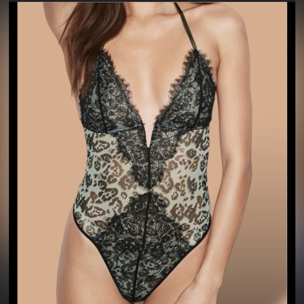 NEW! Victoria's Secret Leopard Mesh V-Wire Halter Teddy Thong Bodysuit S Lace